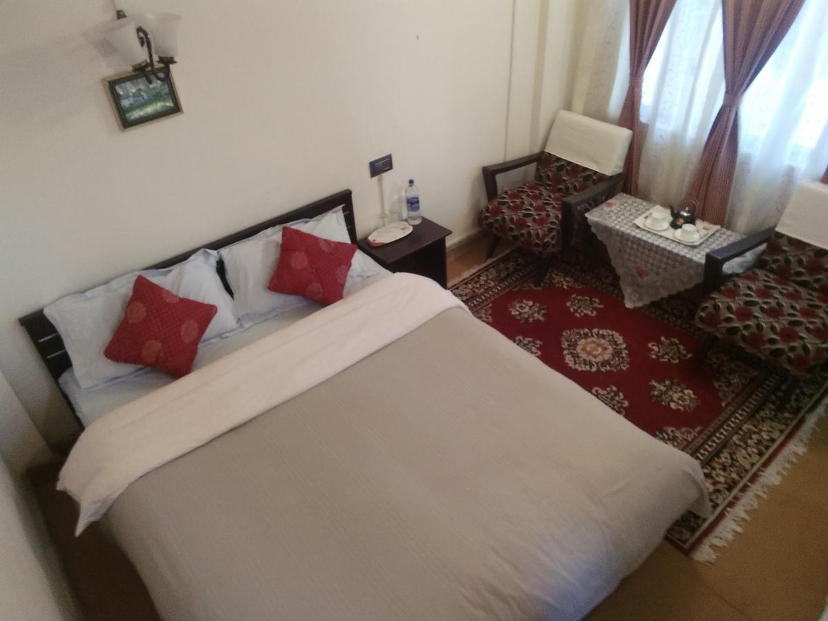 Himalayan Inn Homestay Дарджилінг Екстер'єр фото